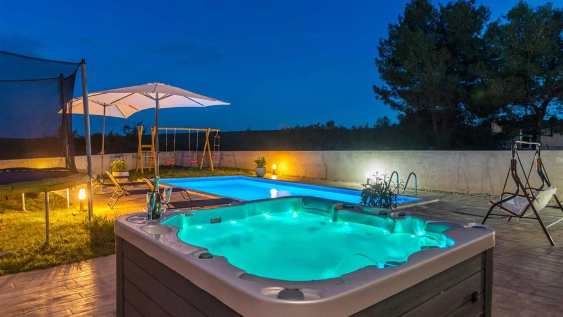 New! Holiday Home Tina With Pool Sikovo