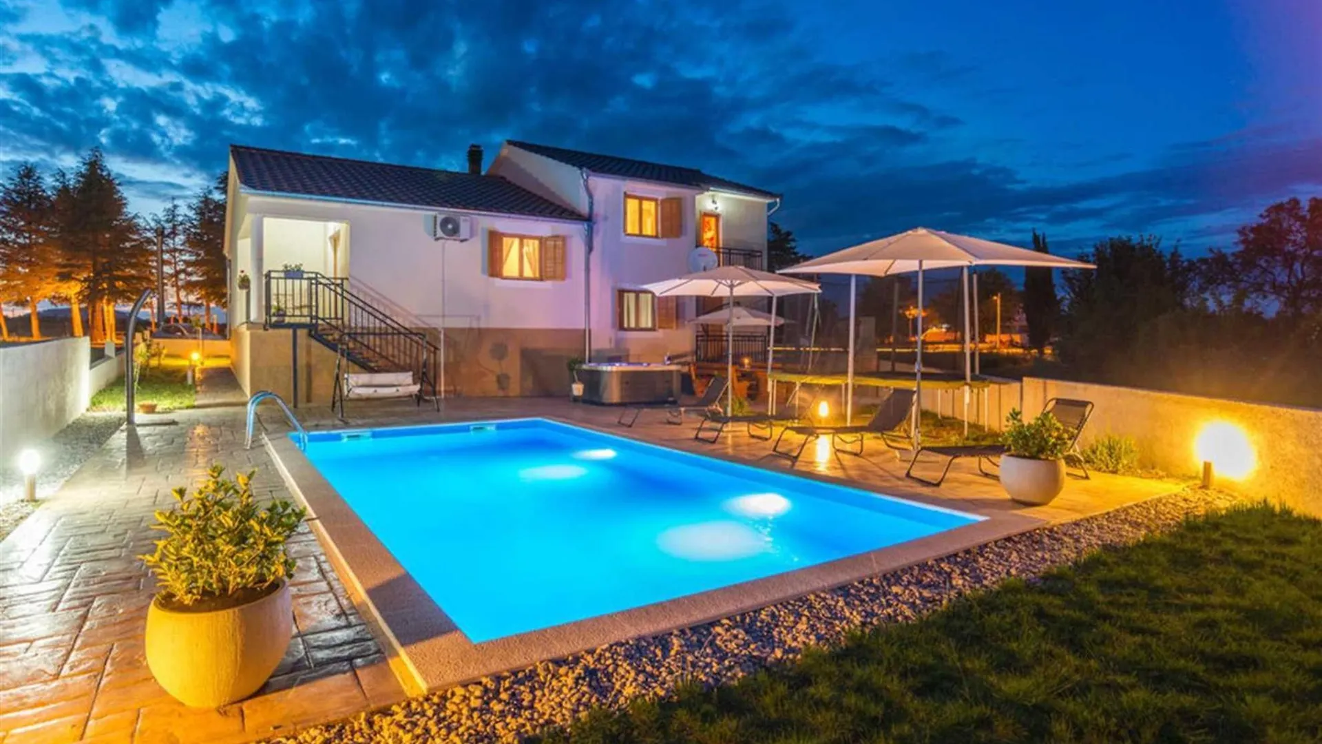 New! Holiday Home Tina With Pool Sikovo